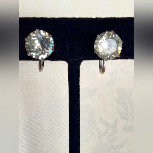 *PRICE DROP* Nemo Vintage Earrings Sparkling Rhinestone Solitaire Screw back MCM - Picture 1 of 9